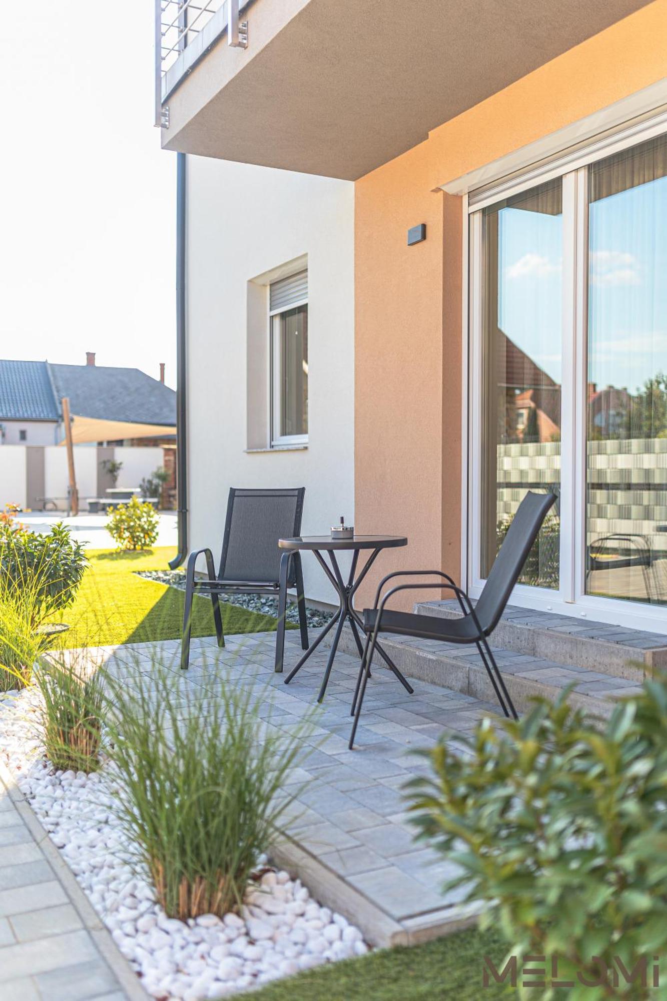 Melomi 1 Apartman Sárvár Exterior foto
